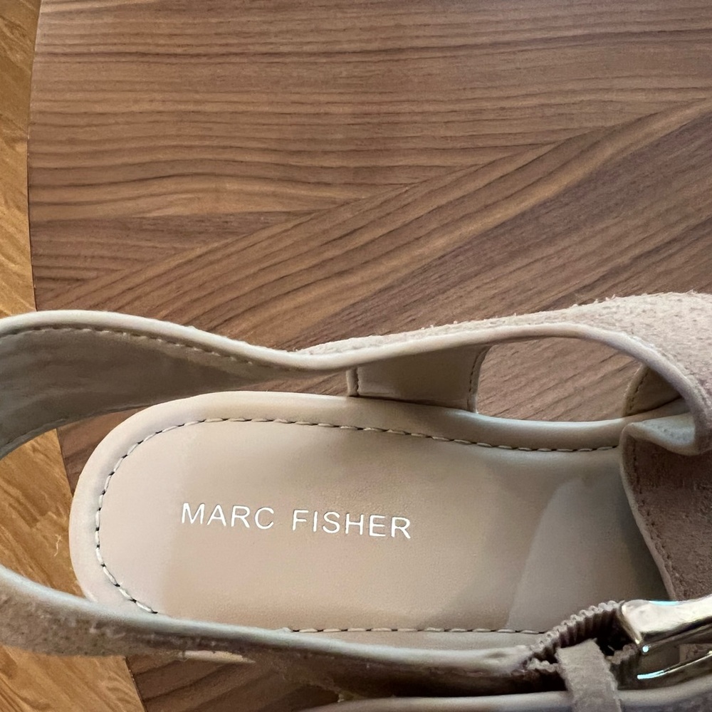 Marc Fisher 9.5 Wedge Sandals, worn twice - Picture 9 of 9